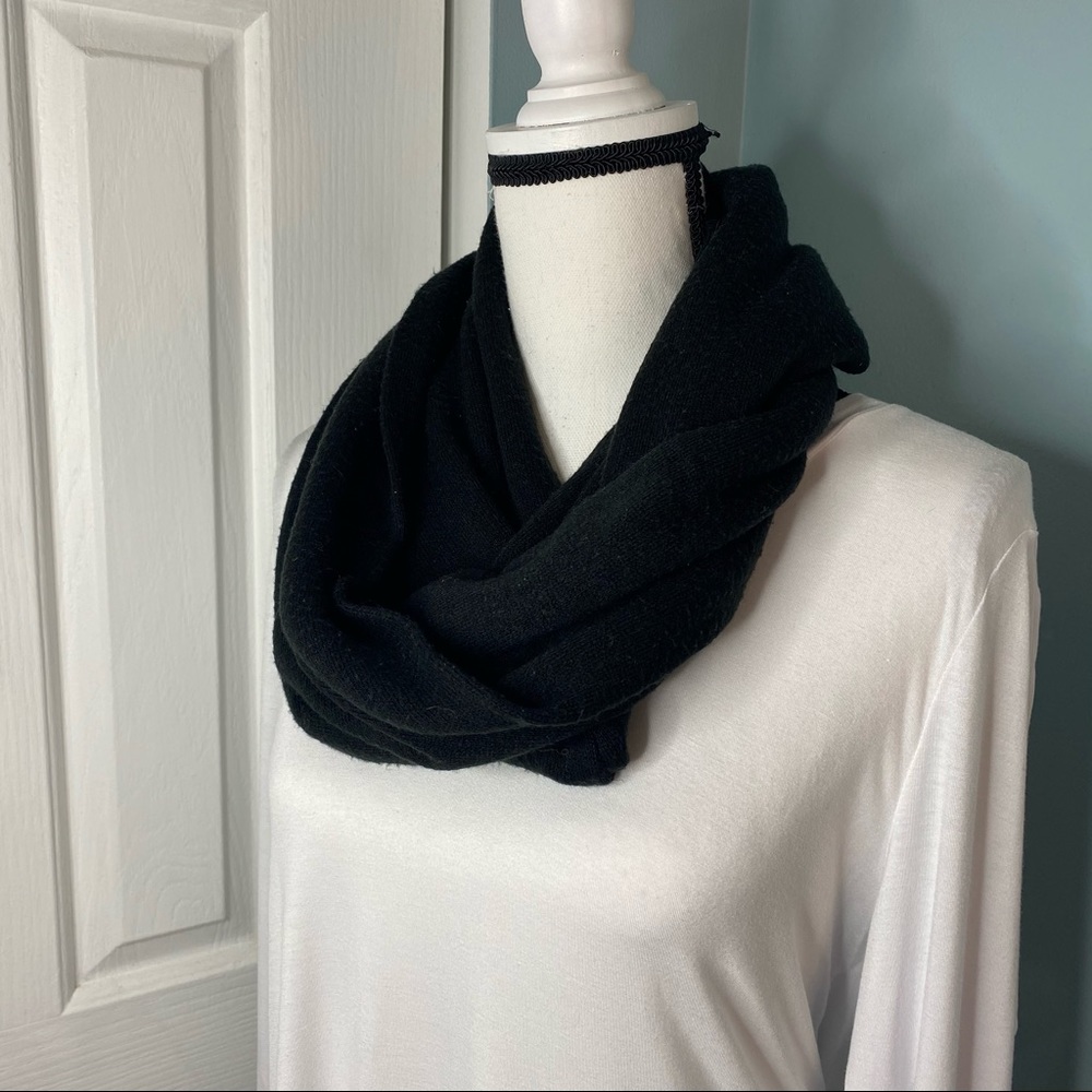 Black Infinity Scarf